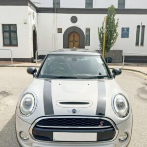 MINI_Cooper_S_2.0_3-Dr_front_view